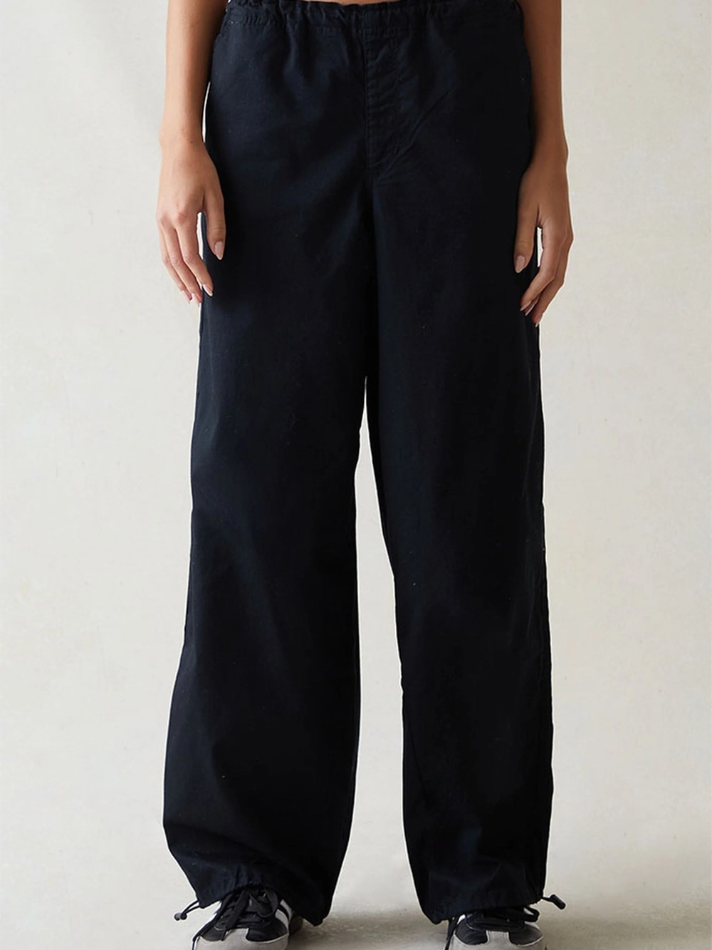 NWT - PacSun Parachute Black Pant Women size medium